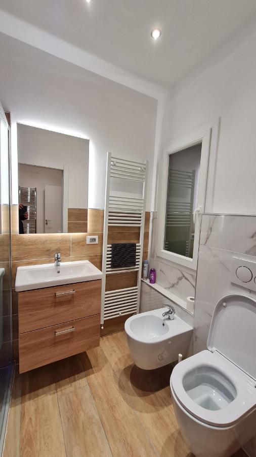 Apartamento Giudei House Smart 2 Bolonia Exterior foto