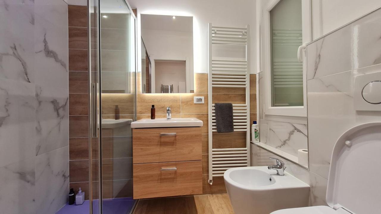 Apartamento Giudei House Smart 2 Bolonia Exterior foto